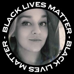 Meet your Posher, Leigh